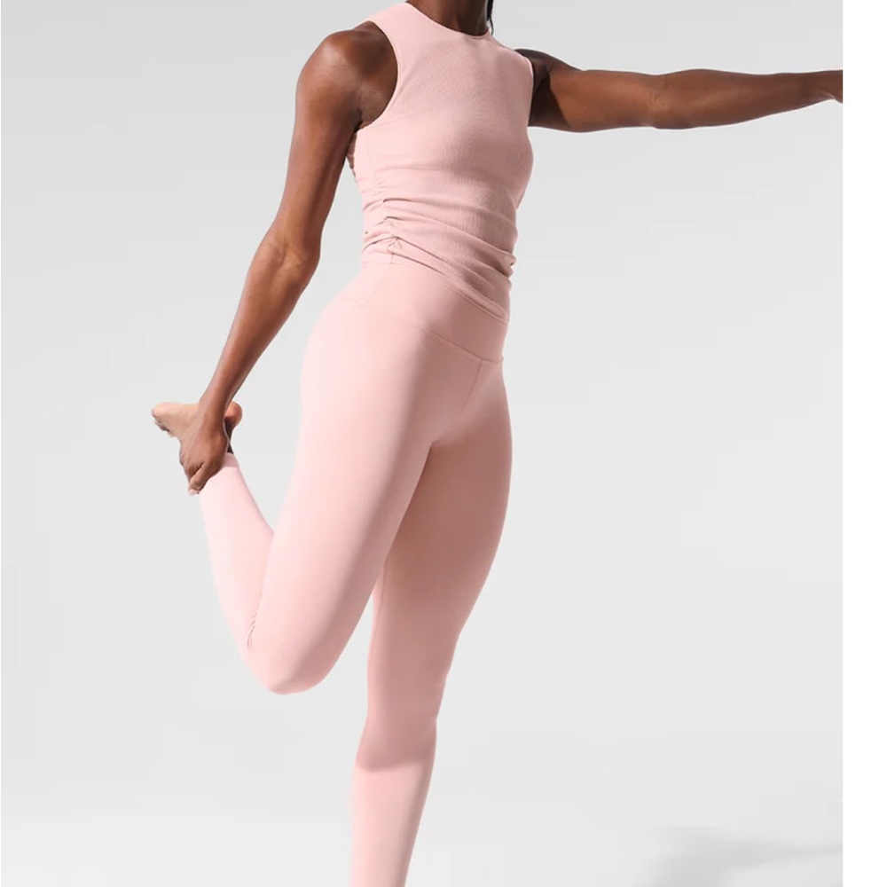 ALO Yoga Light Pink Leggings
